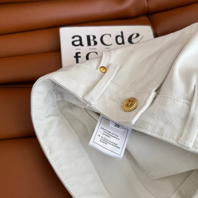 CC 25 Flared Jean White Elastic Fabric
