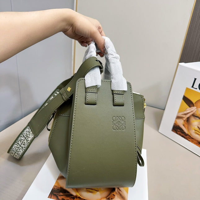 LOE COMPACT HAMMOCK 24 BAG IN OLIVE MELLOW CALFSKIN AND CANVAS