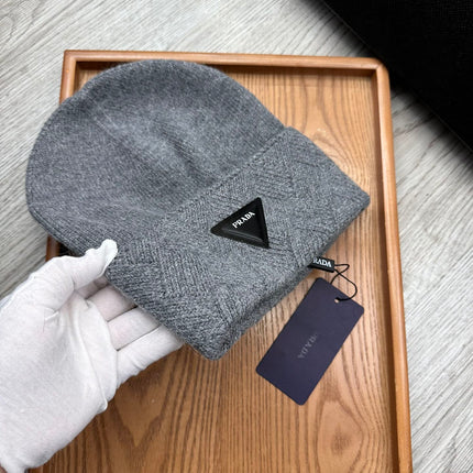 BEANIE HAT IN SHADOW GRAY WOOL AND RABBIT FUR 436396