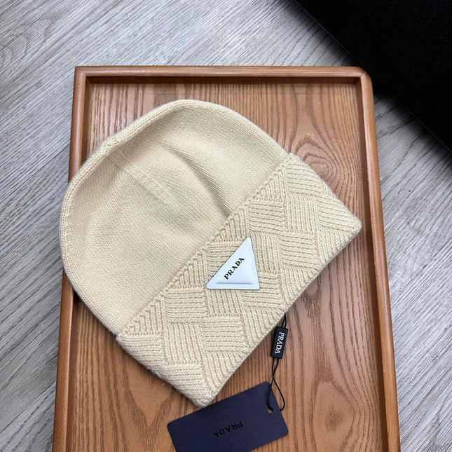 BEANIE HAT IN BISQUE BEIGE WOOL AND RABBIT FUR 436397