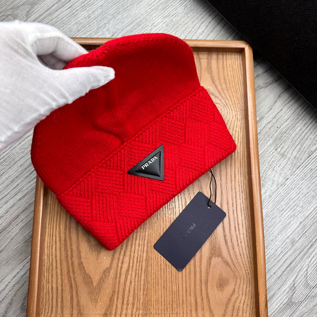 BEANIE HAT IN CHERRY RED WOOL AND RABBIT FUR 436398