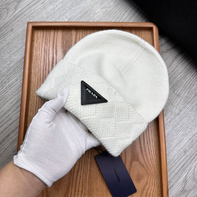 BEANIE HAT IN WHITE WOOL AND RABBIT FUR 436399