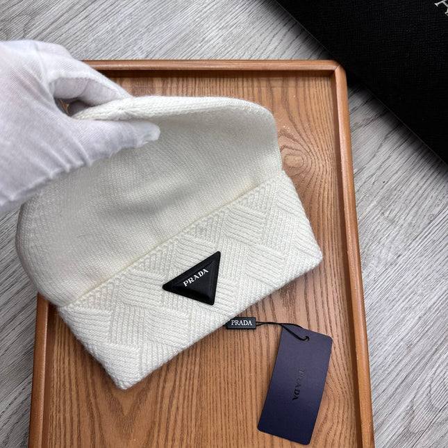 BEANIE HAT IN WHITE WOOL AND RABBIT FUR 436399