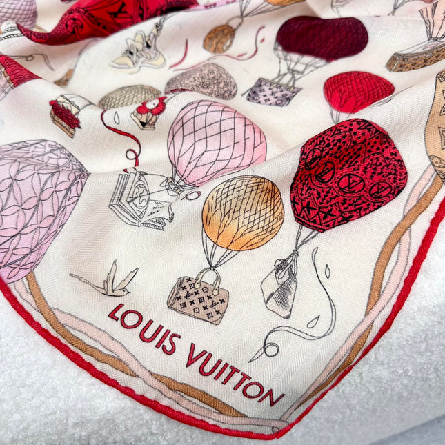 UP AND AWAY 70 CM SQUARE SILK SCARF COLORFUL 399801