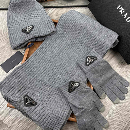 THREE-PIECES SET IN SMOKE GRAY WOOL AND ACRYLIC 406559