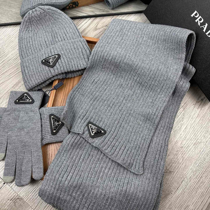 THREE-PIECES SET IN SMOKE GRAY WOOL AND ACRYLIC 406559