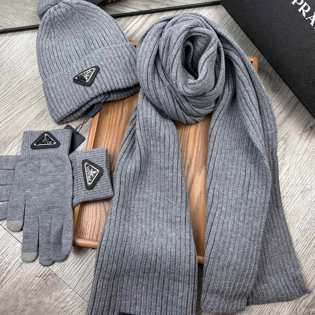 THREE-PIECES SET IN SMOKE GRAY WOOL AND ACRYLIC 406559