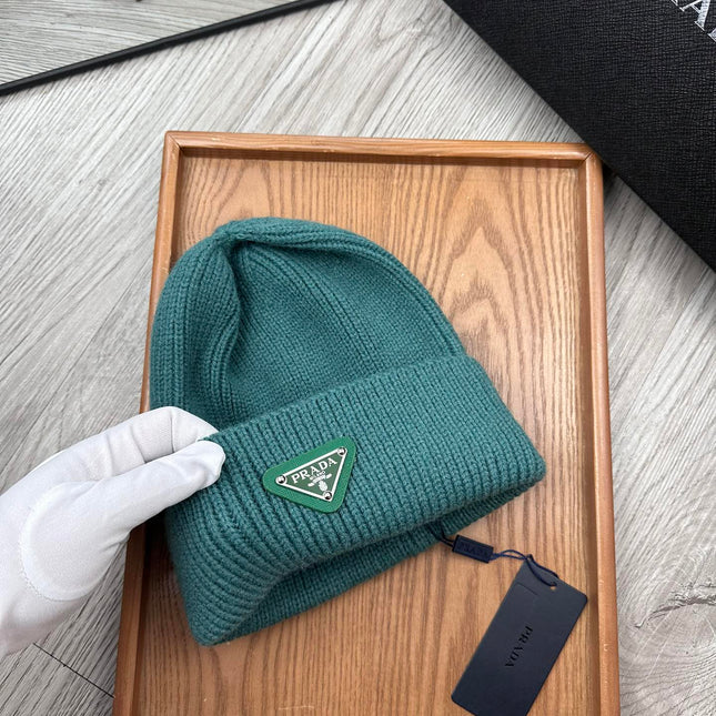 BEANIE HAT IN TEAL GREEN WOOL 332392