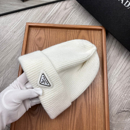 BEANIE HAT IN WHITE WOOL 332394