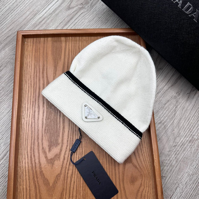 BEANIE HAT IN WHITE WOOL 349649