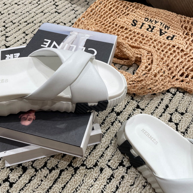 INFRA SANDAL WHITE CALFSKIN