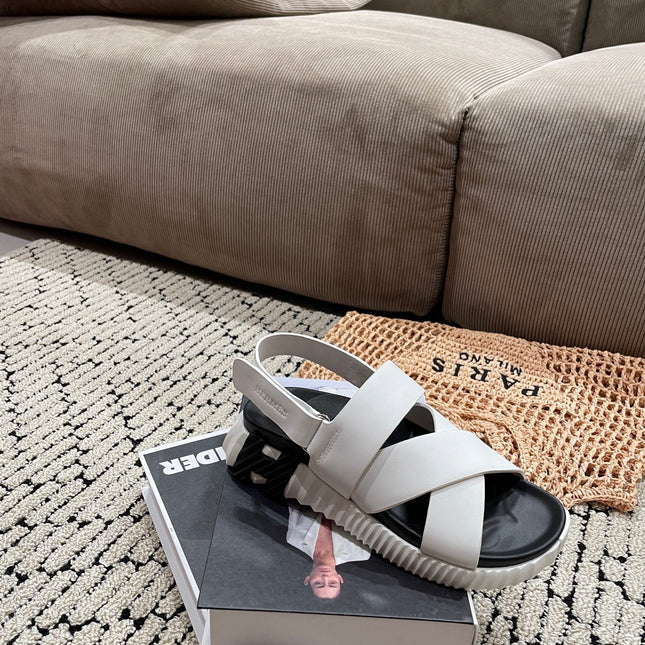 ELECTRIC SANDAL BLACK MIX CREAMY WHITE CALFSKIN
