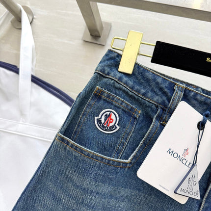 MONCLER 25S STRAIGHT-LEG JEANS 303379