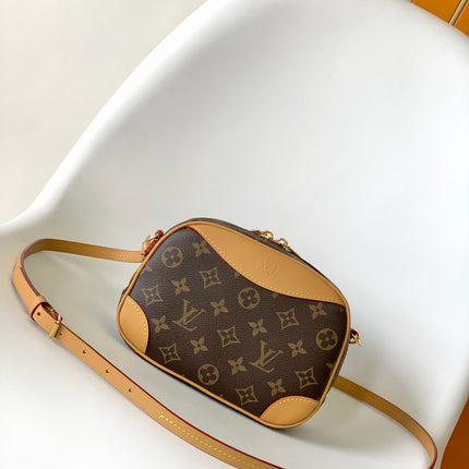DEAUVILLIE MINI 22 MONOGRAM CANVAS BROWN