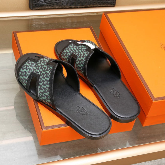 HM ORAN SANDAL BLACK AND SAPPHIRE LAMBSKIN