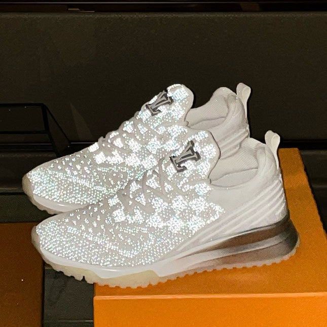 SNEAKERS IN WHITE MESH BREATHABLE AND RUBBER
