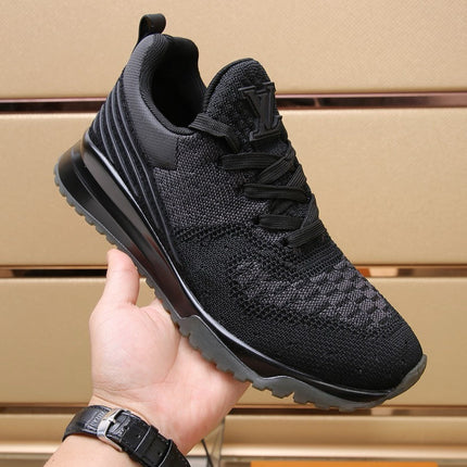 SNEAKERS IN BLACK MESH BREATHABLE AND RUBBER