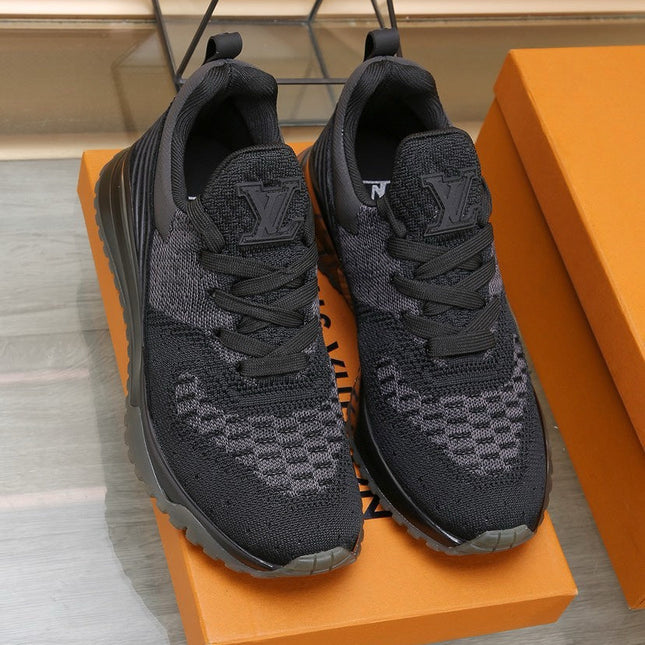 SNEAKERS IN BLACK MESH BREATHABLE AND RUBBER
