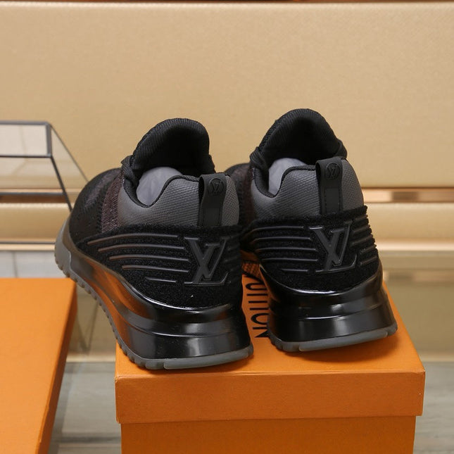 SNEAKERS IN BLACK MESH BREATHABLE AND RUBBER