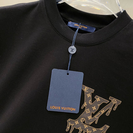LV EMBROIDERED LOGO T-SHIRT IN BLACK COTTON 238830
