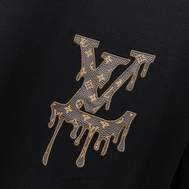 LV EMBROIDERED LOGO T-SHIRT IN BLACK COTTON 238830