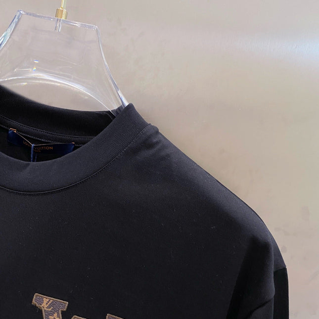LV EMBROIDERED LOGO T-SHIRT IN BLACK COTTON 238830