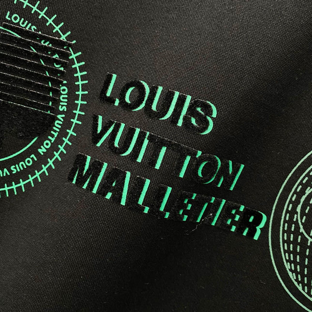 LV BLACK COTTON T-SHIRT GREEN LOGO PRINT 238842