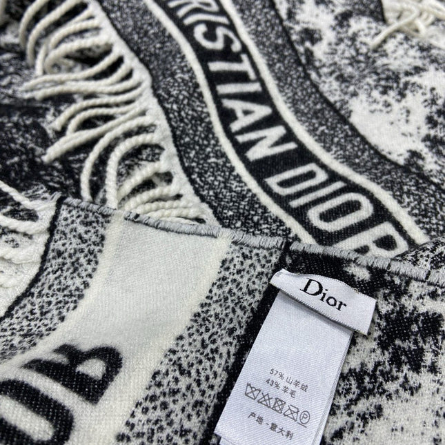 SQUARE SCARF 140 CM IN BLACK MIX WHITE MONOGRAM CASHMERE AND WOOL 416918