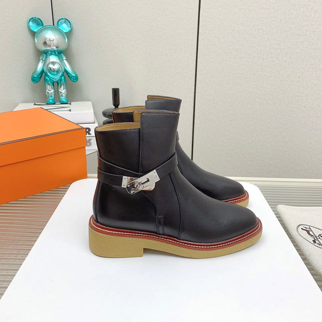 BOTINES HISTORY BOOTS IN BLACK CALFSKIN