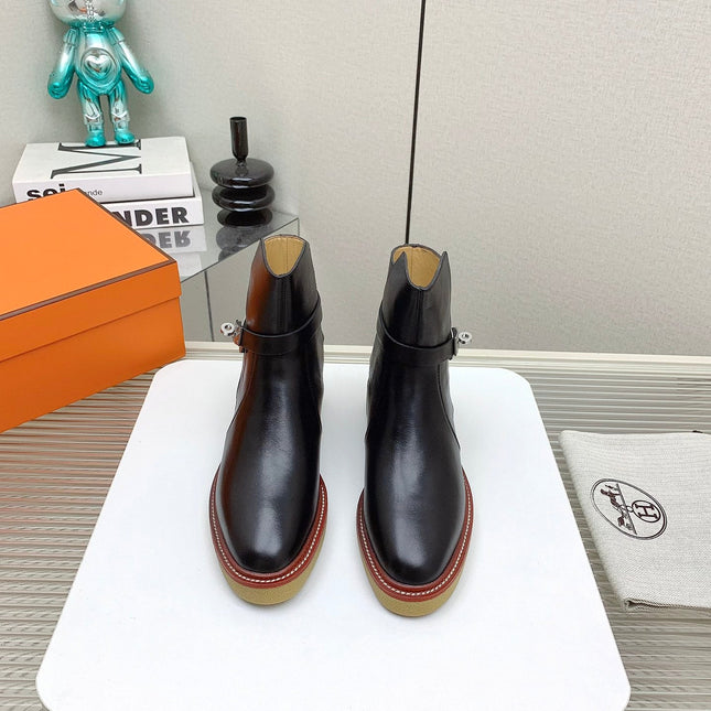 BOTINES HISTORY BOOTS IN BLACK CALFSKIN