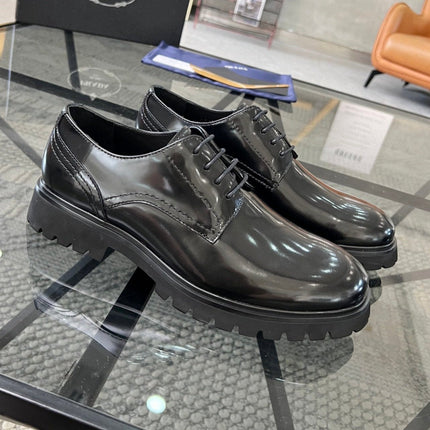 PRA LACE-UP SHOES IN GLOSSY BLACK CALFSKIN