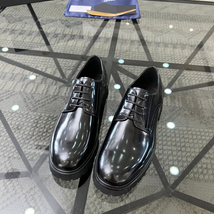 PRA LACE-UP SHOES IN GLOSSY BLACK CALFSKIN