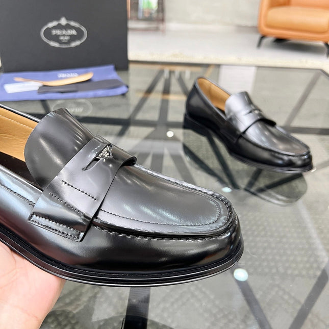 PRA LOAFER IN GLOSSY BLACK CALFSKIN