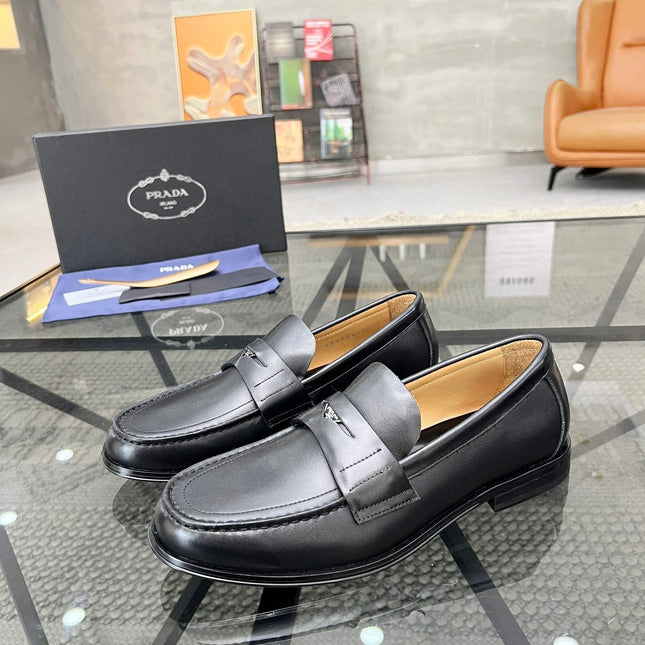 PRA LOAFER IN BLACK CALFSKIN