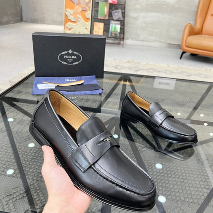 PRA LOAFER IN BLACK CALFSKIN