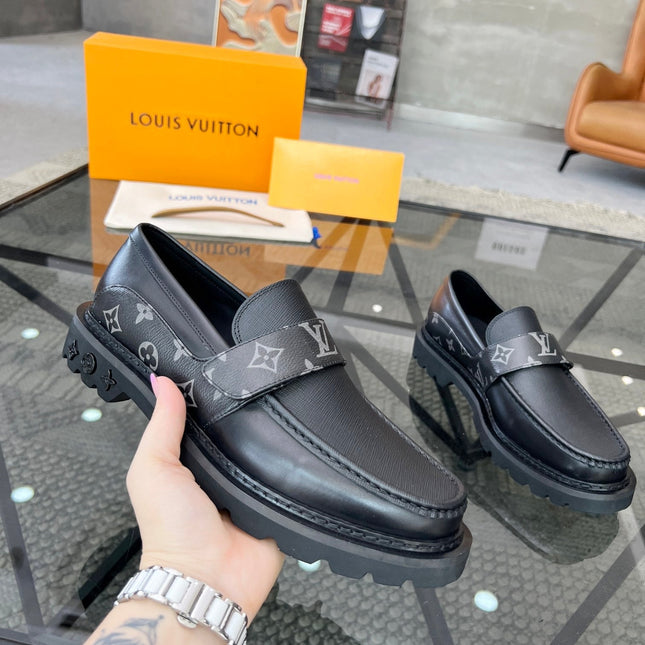 LV LOAFERS BLACK CALFSKIN WITH MONOGRAM STRAP