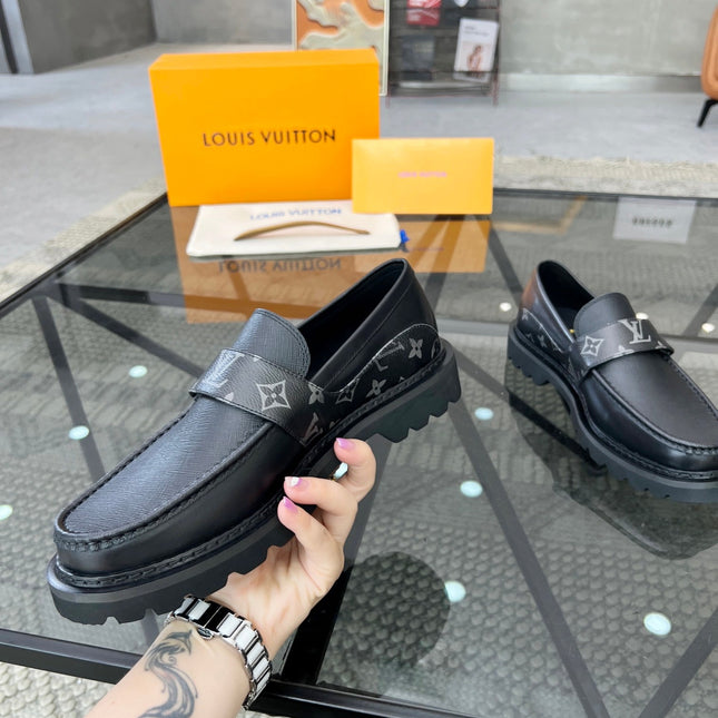 LV LOAFERS BLACK CALFSKIN WITH MONOGRAM STRAP