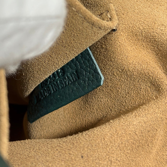MEDIUM 23 PEBBLE MESSENGER BAG IN FOREST GREEN SUPPLE GRAINED CALFSKIN