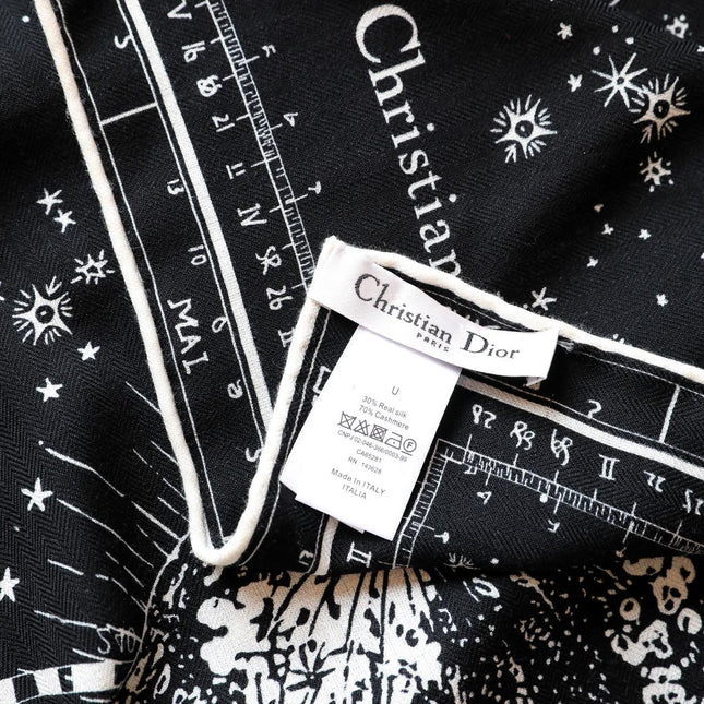 SQUARE SCARF 140 CM IN BLACK MIX WHITE MONOGRAM SILK 393136