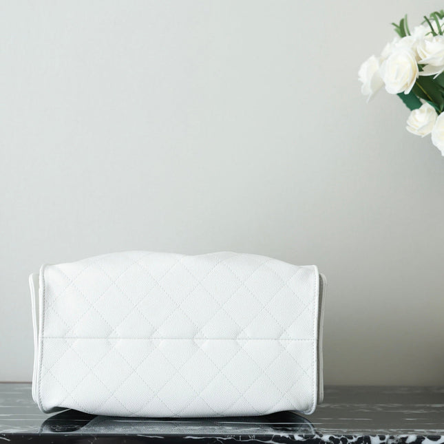 CHANEL 25S HOBO BAG 30 CM IN WHITE LAMBSKIN WITH GOLD HARDWARE