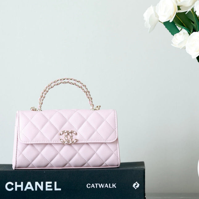 CHANEL 25S KELLY IN PASTEL PINK LAMBSKIN WITH GOLD HARDWARE