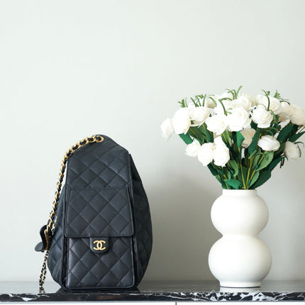 CHANEL 25S HOBO BAG 40 CM IN BLACK LAMBSKIN WITH GOLD HARDWARE