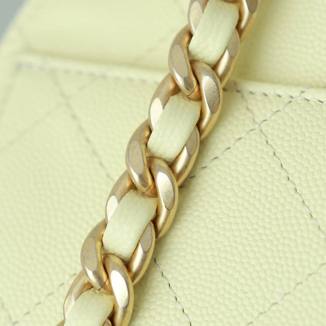 CHANEL 25S HOBO BAG 30 CM IN PASTEL YELLOW LAMBSKIN WITH GOLD HARDWARE