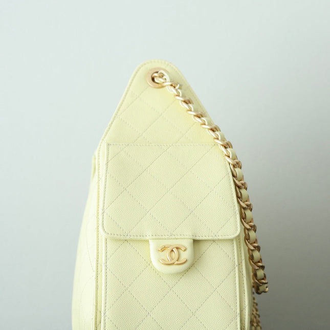 CHANEL 25S HOBO BAG 30 CM IN PASTEL YELLOW LAMBSKIN WITH GOLD HARDWARE