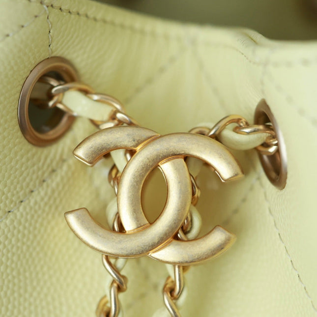 CHANEL 25S HOBO BAG 30 CM IN PASTEL YELLOW LAMBSKIN WITH GOLD HARDWARE