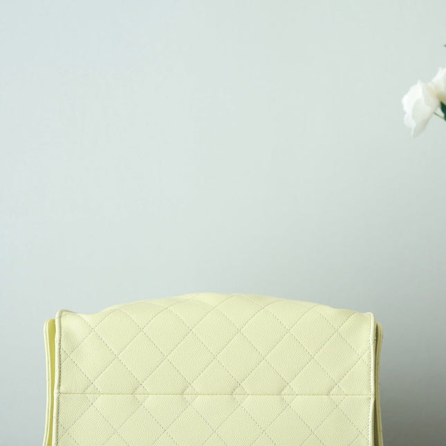CHANEL 25S HOBO BAG 30 CM IN PASTEL YELLOW LAMBSKIN WITH GOLD HARDWARE
