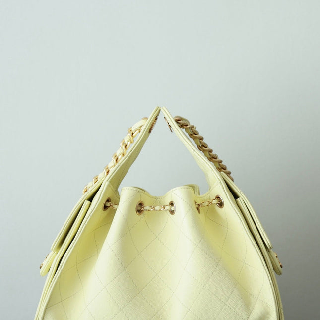 CHANEL 25S HOBO BAG 30 CM IN PASTEL YELLOW LAMBSKIN WITH GOLD HARDWARE