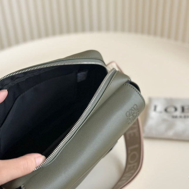 XS MILITARY MESSENGER 23 BAG IN DARK KHAKI GREEN CALFSKIN
