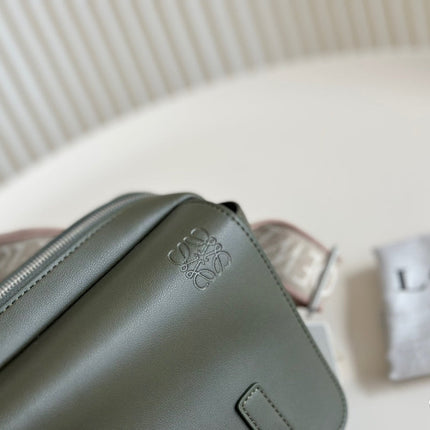 XS MILITARY MESSENGER 23 BAG IN DARK KHAKI GREEN CALFSKIN