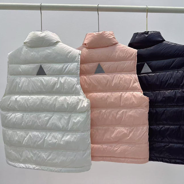 MONCLER 25S DOWN VEST IN WHITE 031